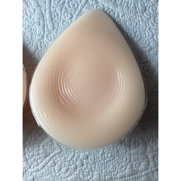 Silicone Breast Forms*Crossdressers*Sissy*Cosplay*Teardrop Shape*NIB*800g*C Cup - Picture 5 of 8